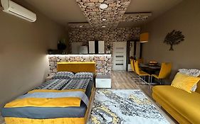 Gold Downtown Apartman
